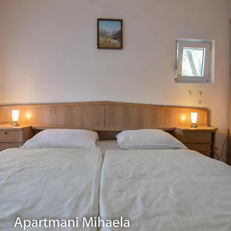 Mihaela 1